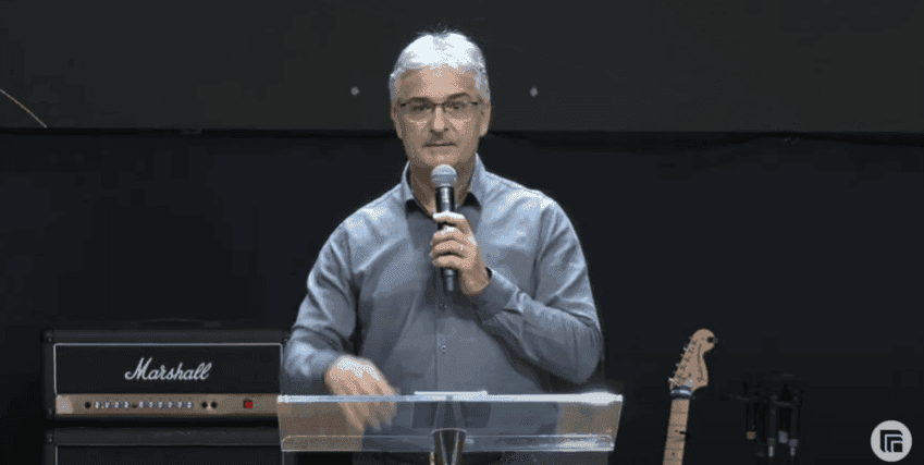 Sobrevivendo aos Naufrágios da Vida
